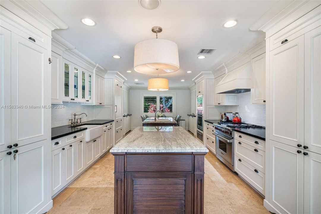 Spacious kitchen with dual islands