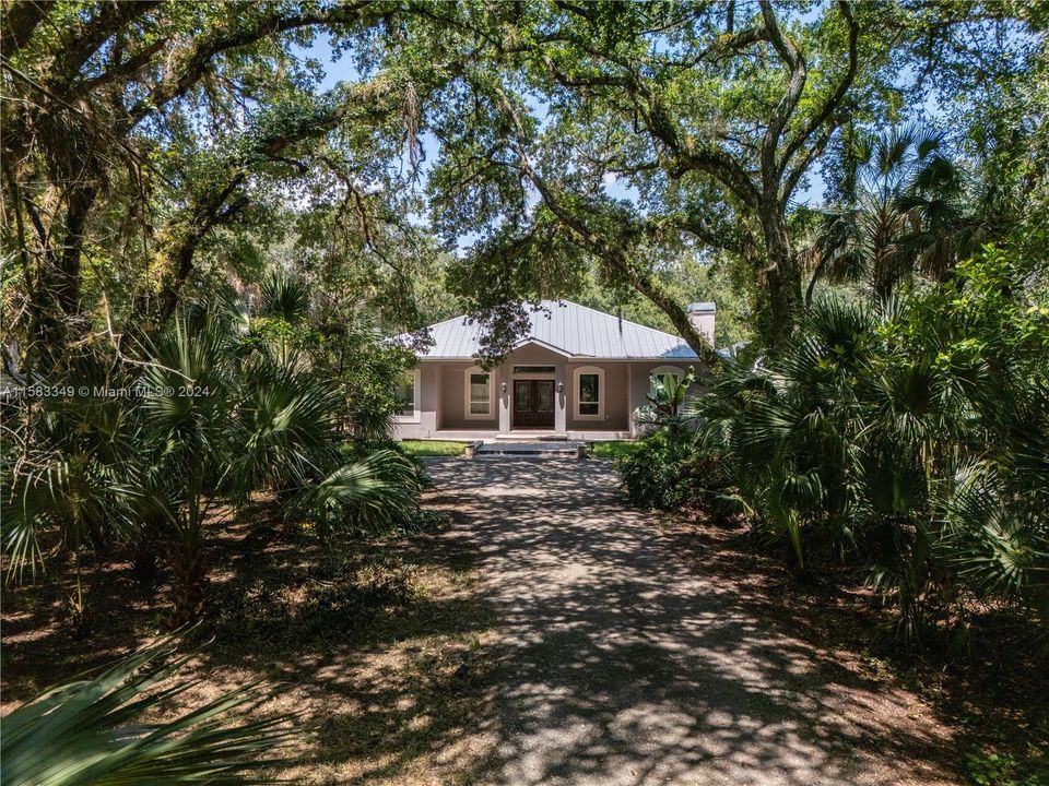 1170 Firebrand Court, LaBelle, FL 33935 - 3BR/2.5BA Custom Pool Home on 5.44 Acres