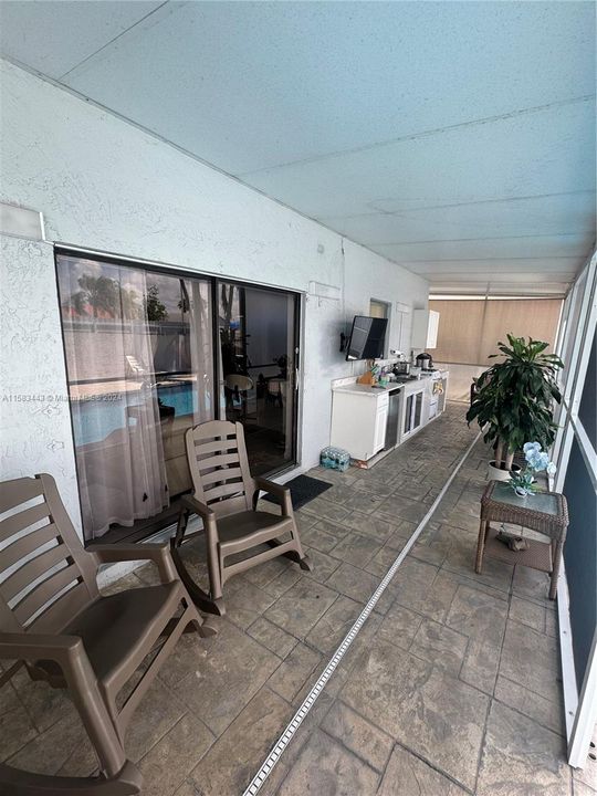 PATIO PORCH