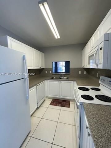 For Sale: $449,900 (3 beds, 2 baths, 1320 Square Feet)