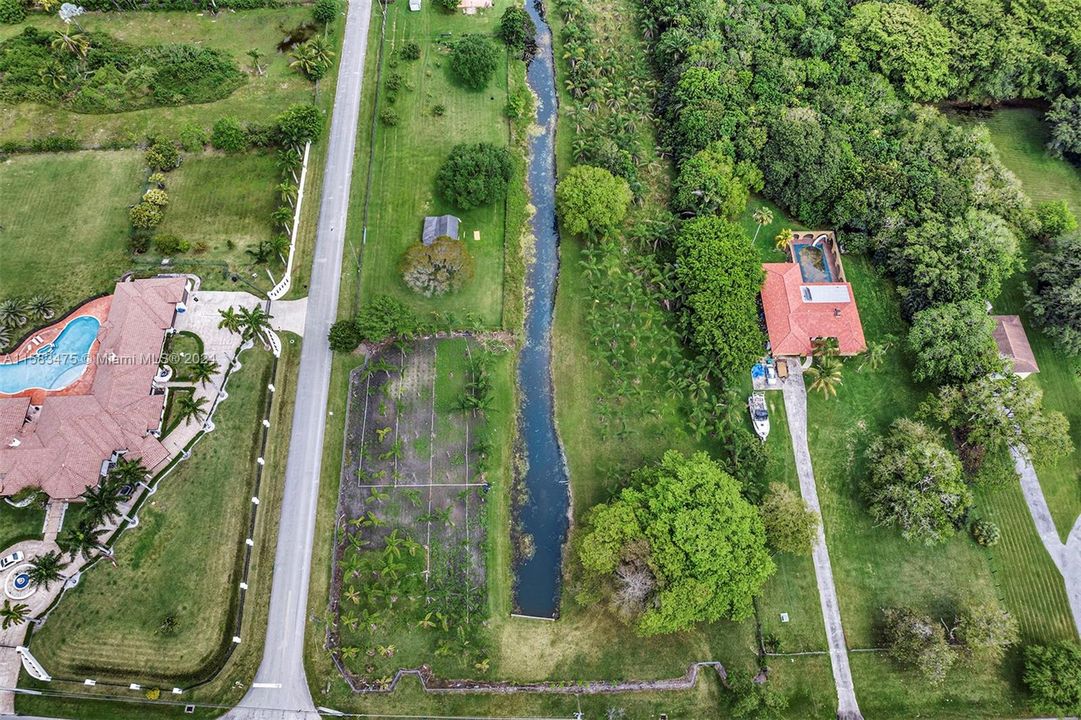 For Sale: $1,795,000 (2.88 acres)