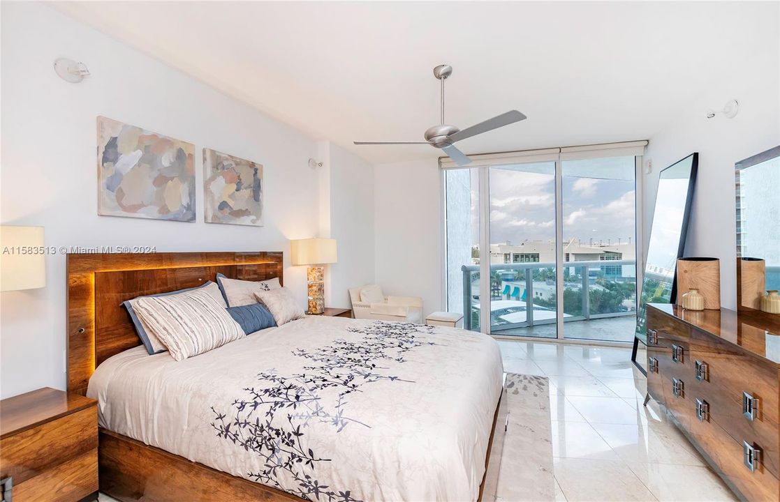 Recently Sold: $1,299,000 (2 beds, 2 baths, 1437 Square Feet)