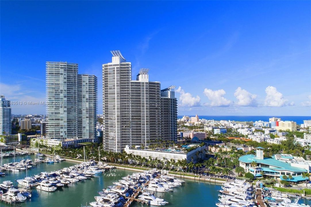 Recently Sold: $1,299,000 (2 beds, 2 baths, 1437 Square Feet)