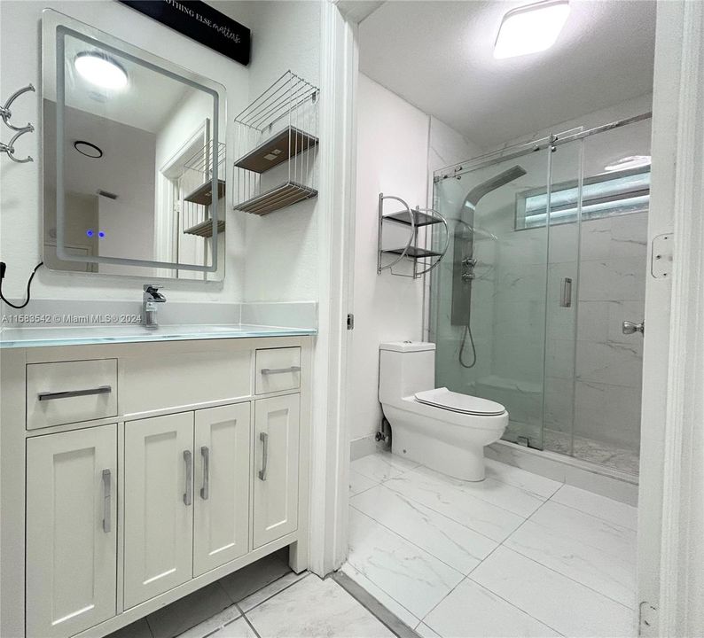最近租的: $3,500 (3 贝兹, 2 浴室, 1428 平方英尺)