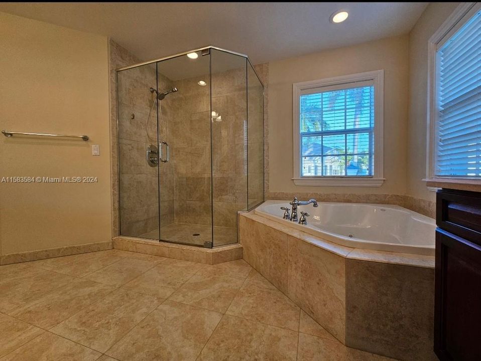 待售: $1,258,000 (4 贝兹, 3 浴室, 2704 平方英尺)
