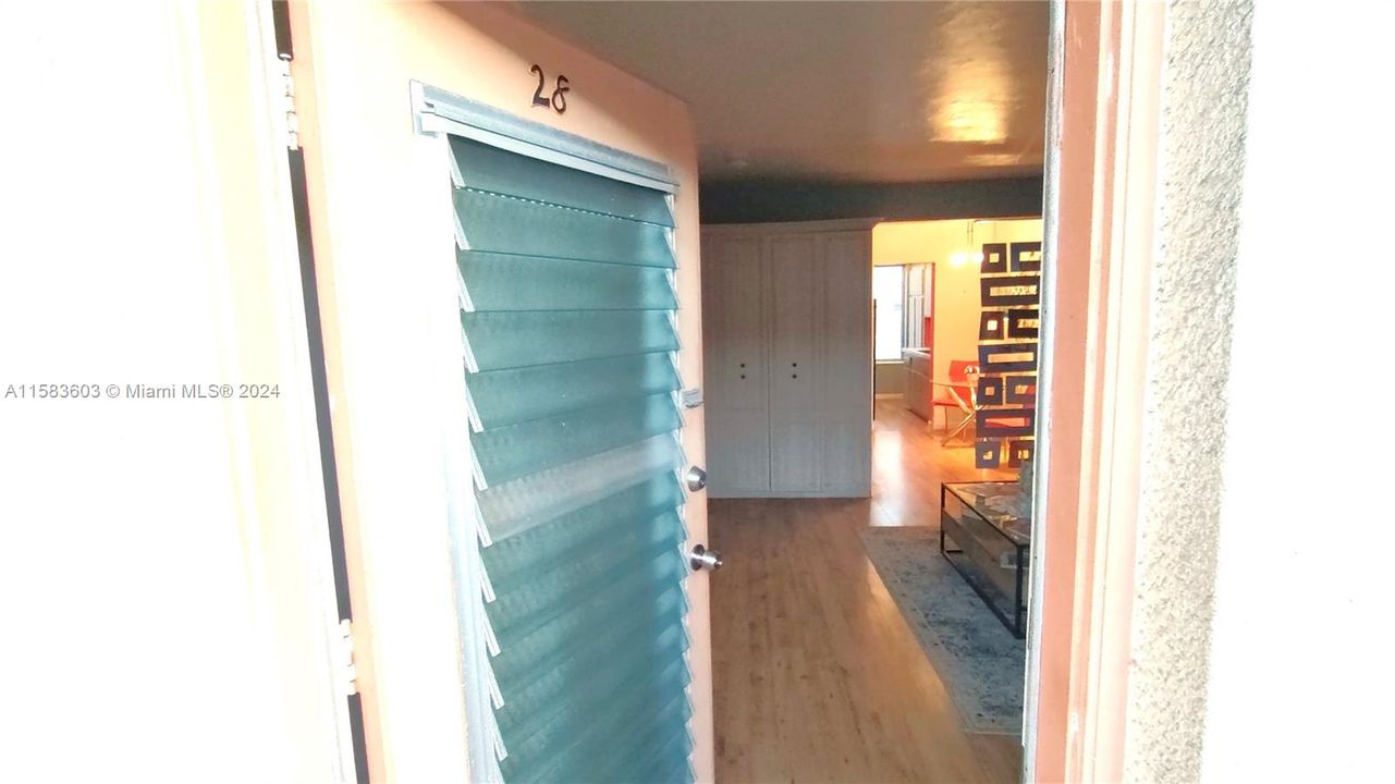 En Venta: $165,000 (0 camas, 1 baños, 380 Pies cuadrados)