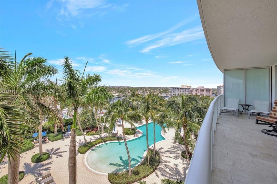 Active With Contract: $7,500 (2 beds, 2 baths, 1463 Square Feet)