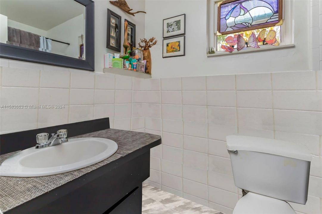 For Sale: $475,000 (4 beds, 2 baths, 1849 Square Feet)