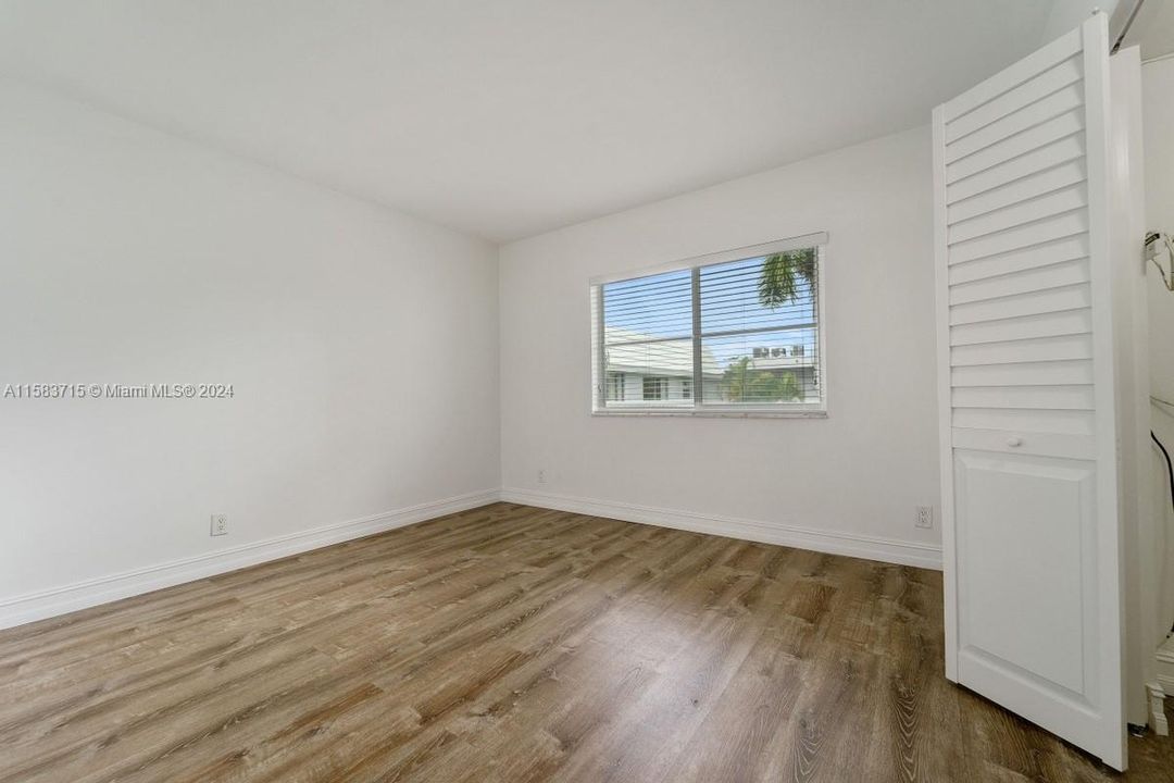 For Rent: $4,000 (2 beds, 2 baths, 1237 Square Feet)