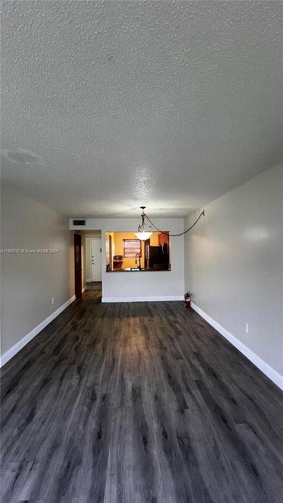 For Rent: $2,500 (3 beds, 2 baths, 1125 Square Feet)