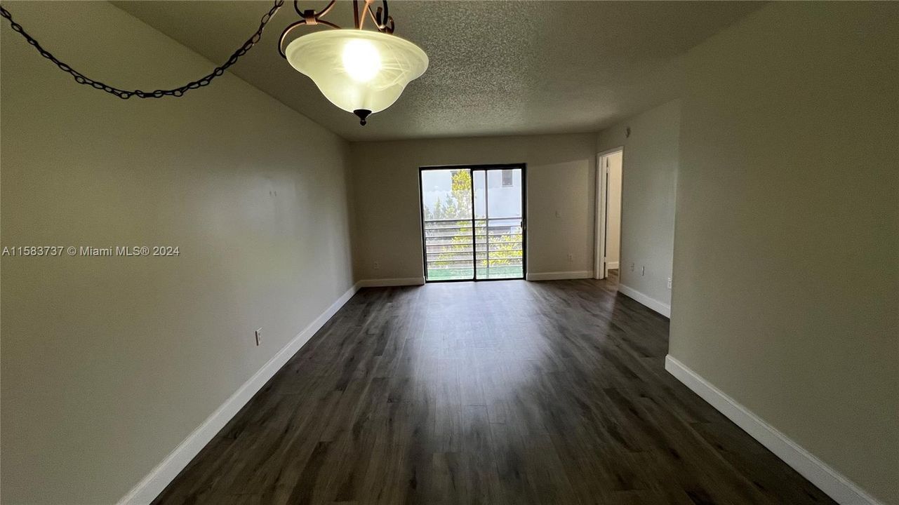 For Rent: $2,500 (3 beds, 2 baths, 1125 Square Feet)