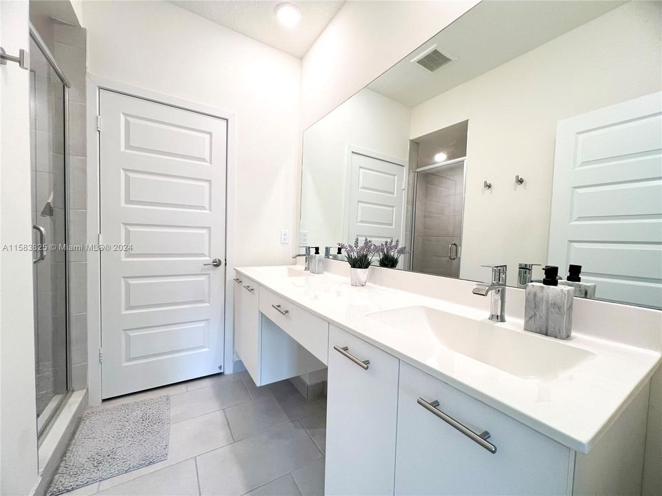 Active With Contract: $629,000 (3 beds, 2 baths, 1509 Square Feet)