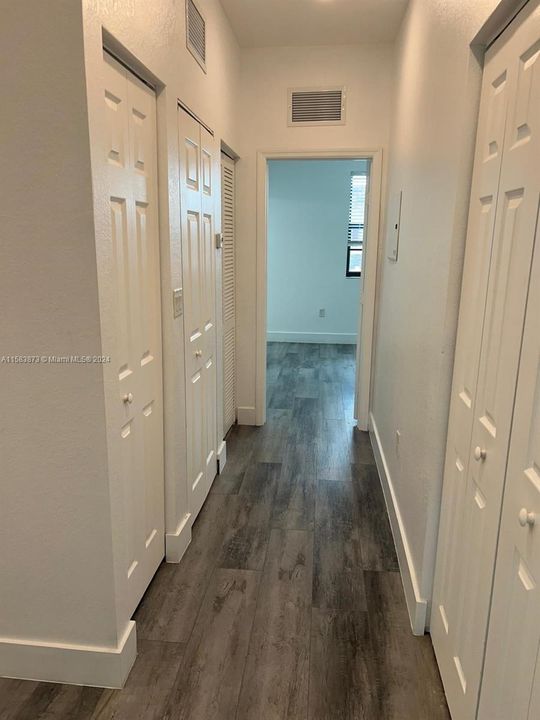 Recently Rented: $2,950 (2 beds, 2 baths, 1441 Square Feet)