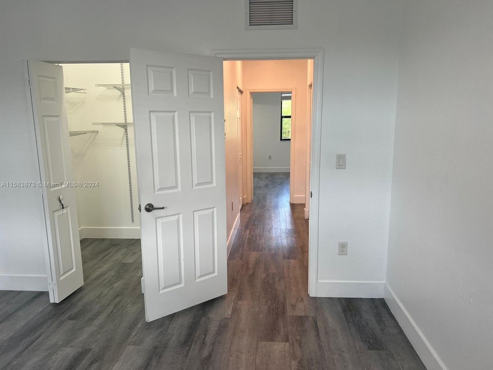 Recently Rented: $2,950 (2 beds, 2 baths, 1441 Square Feet)