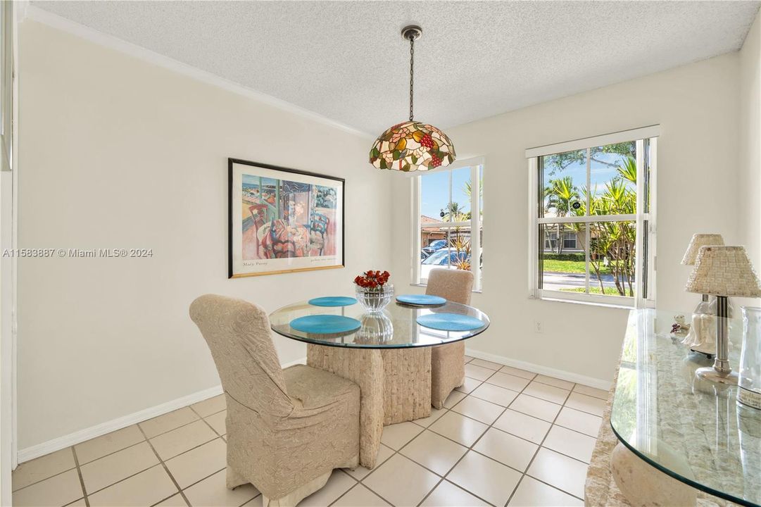 Active With Contract: $580,000 (3 beds, 2 baths, 1528 Square Feet)