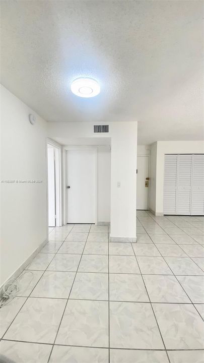 Recently Rented: $2,000 (1 beds, 1 baths, 640 Square Feet)