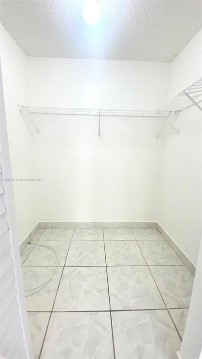 Recently Rented: $2,000 (1 beds, 1 baths, 640 Square Feet)