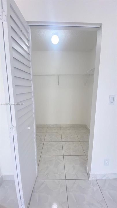 Recently Rented: $2,000 (1 beds, 1 baths, 640 Square Feet)