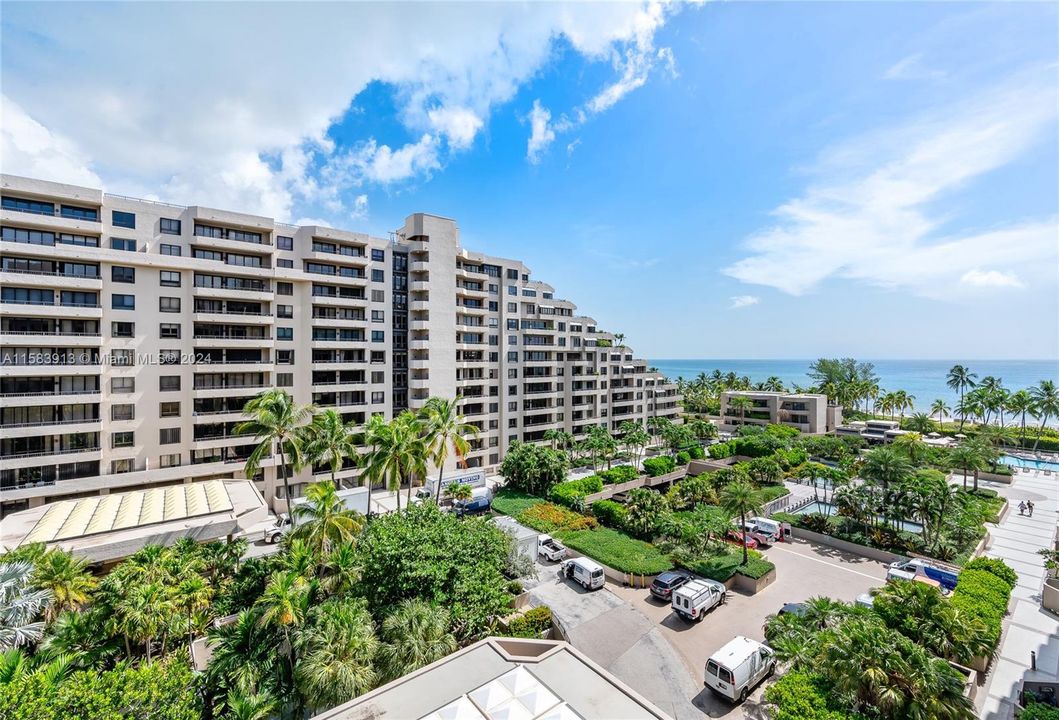 Active With Contract: $6,500 (2 beds, 2 baths, 1531 Square Feet)