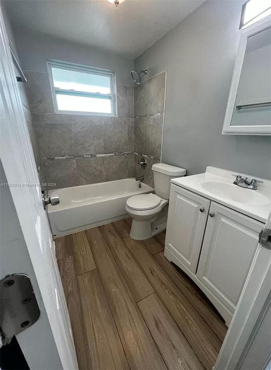 В аренду: $1,900 (2 спален, 1 ванн, 0 Квадратных фут)