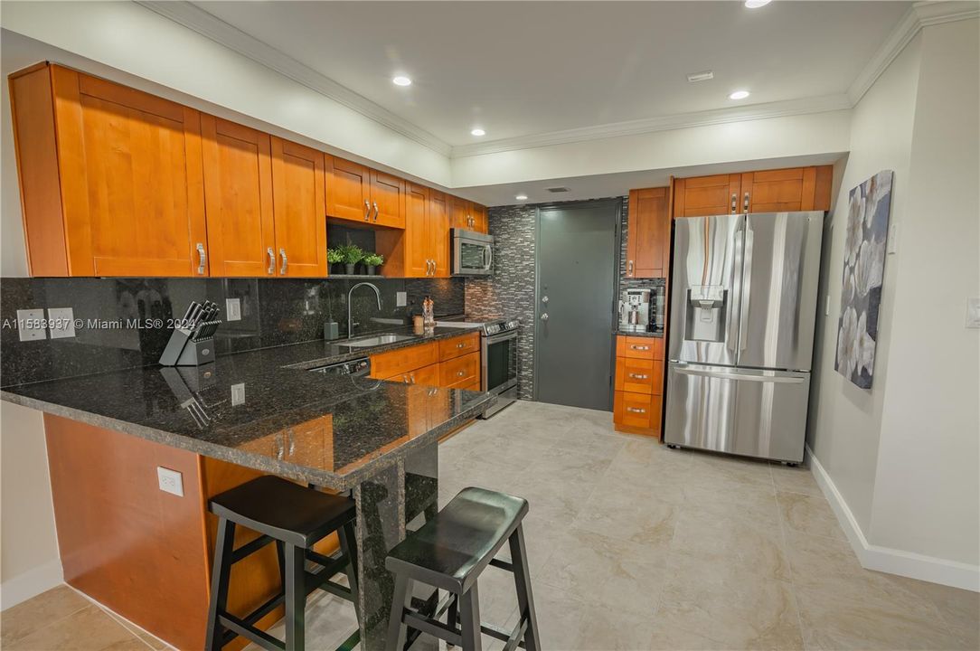 For Sale: $439,000 (2 beds, 2 baths, 1150 Square Feet)