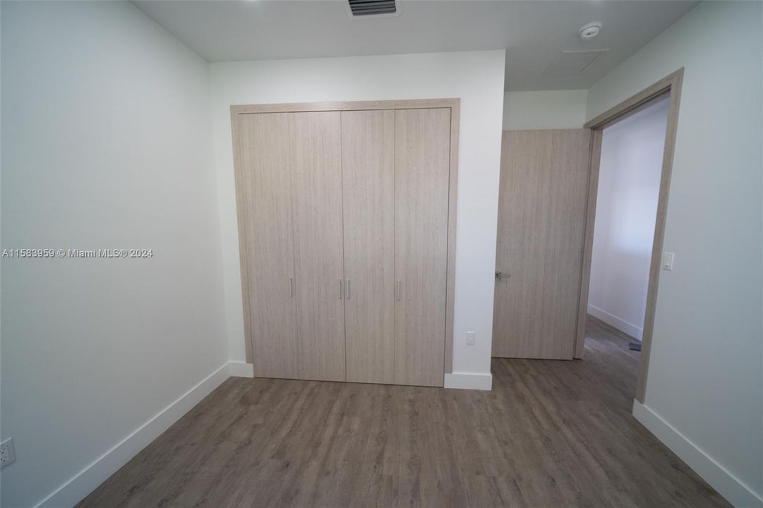 For Rent: $3,100 (3 beds, 2 baths, 1210 Square Feet)