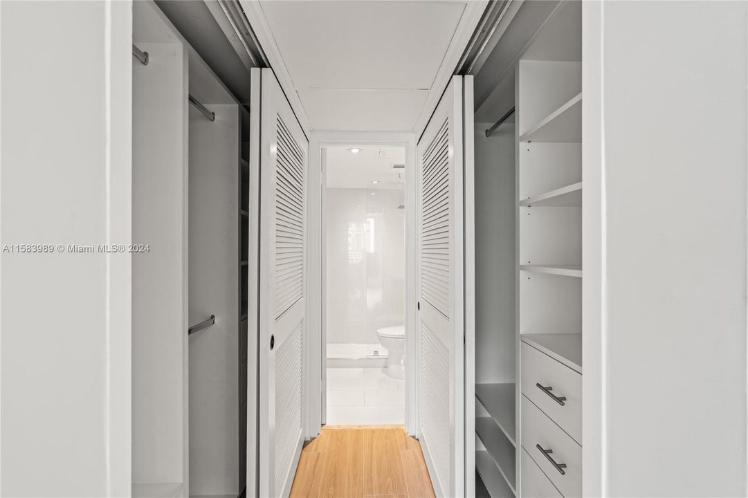 Recently Rented: $3,850 (2 beds, 2 baths, 1061 Square Feet)