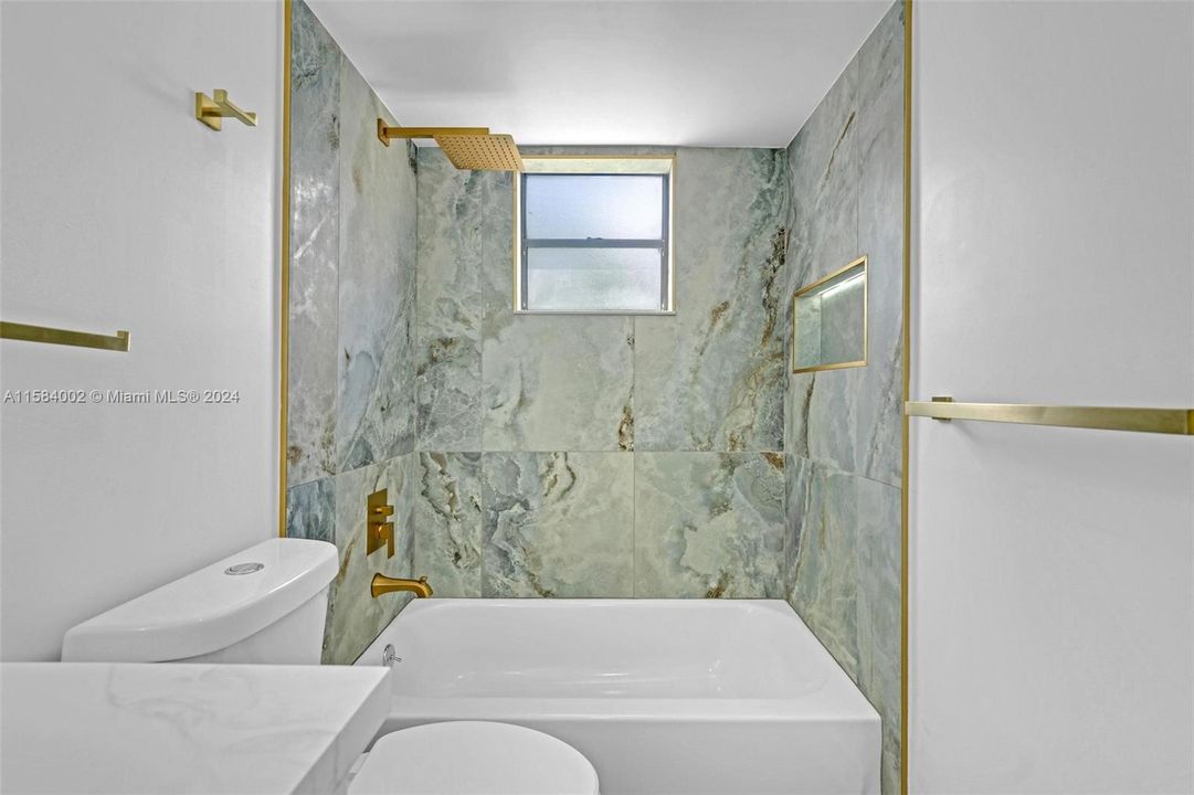 待售: $595,000 (3 贝兹, 2 浴室, 1327 平方英尺)