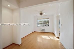 For Rent: $2,500 (1 beds, 1 baths, 779 Square Feet)