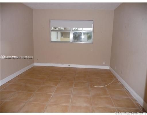 Recently Rented: $2,000 (1 beds, 1 baths, 710 Square Feet)