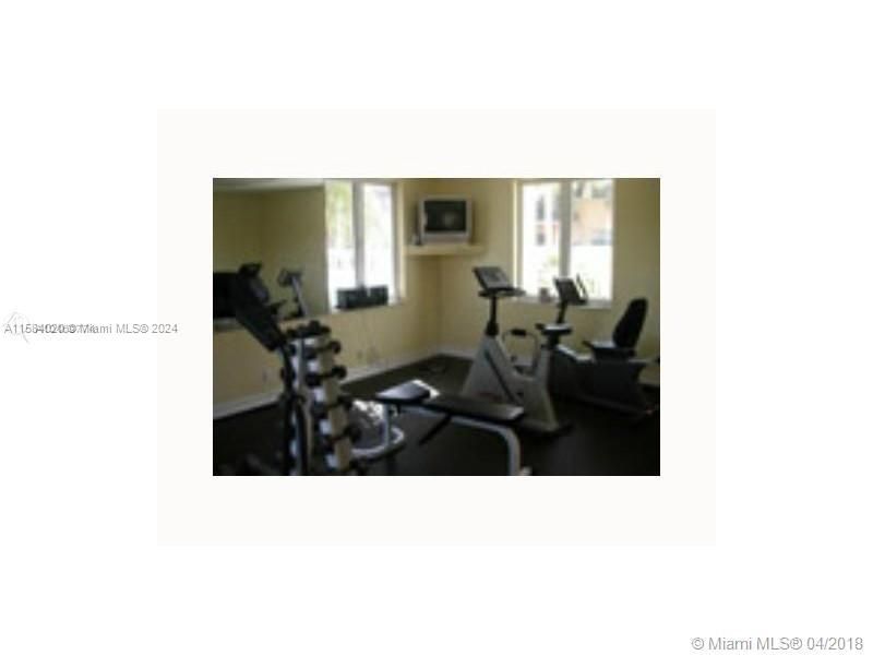 Recently Rented: $2,000 (1 beds, 1 baths, 710 Square Feet)