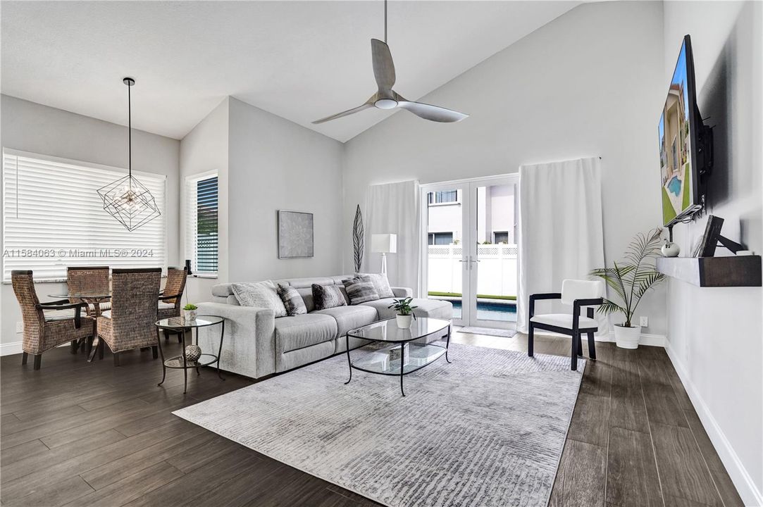 Active With Contract: $796,000 (4 beds, 2 baths, 2525 Square Feet)