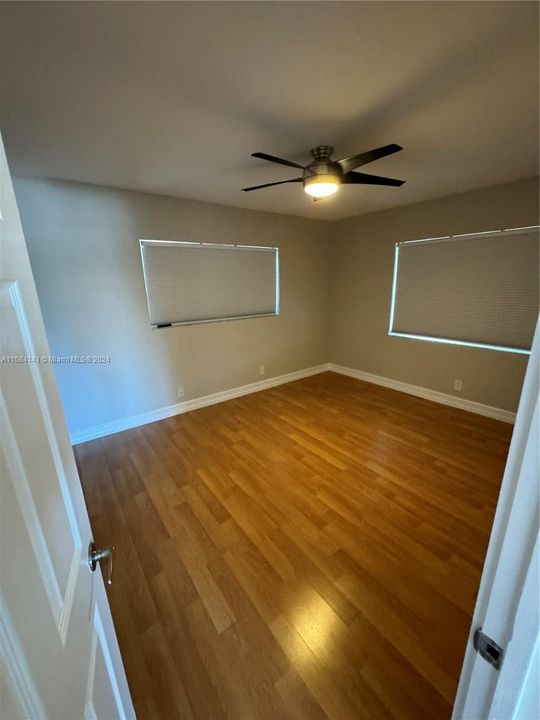 For Rent: $2,200 (2 beds, 1 baths, 745 Square Feet)