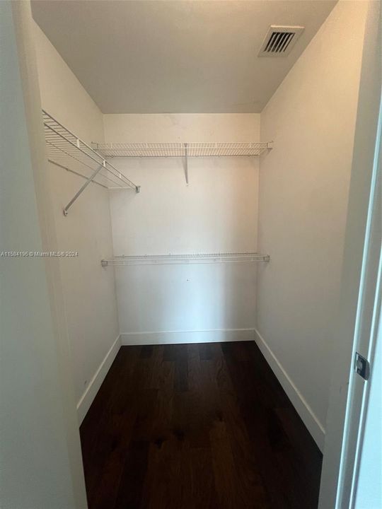 For Rent: $4,000 (2 beds, 2 baths, 1106 Square Feet)