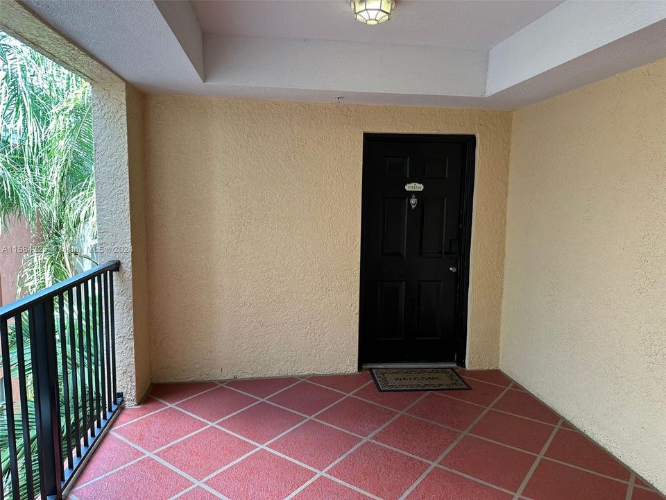 Active With Contract: $3,100 (3 beds, 2 baths, 1264 Square Feet)