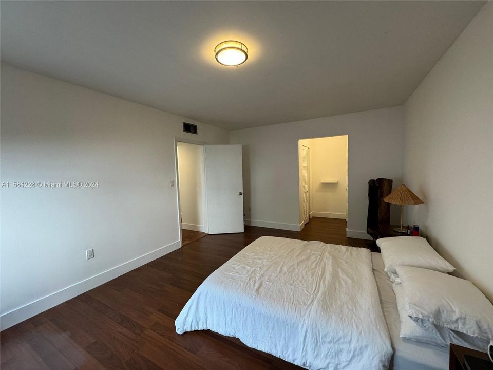 For Rent: $2,800 (1 beds, 1 baths, 8992 Square Feet)