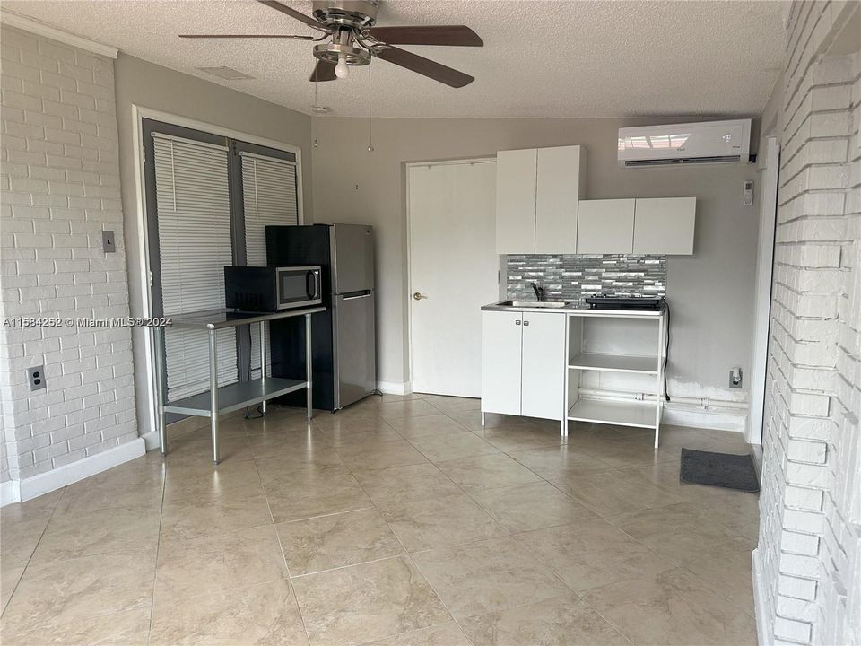 Recently Rented: $1,200 (0 beds, 1 baths, 192 Square Feet)