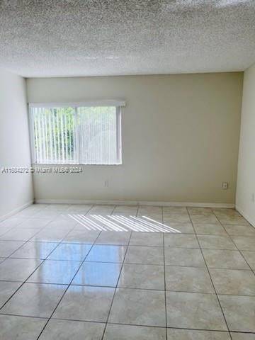 For Rent: $1,700 (1 beds, 1 baths, 764 Square Feet)