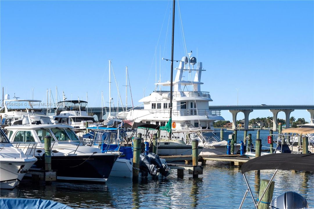 Vendido Recientemente: $265,000 (2 camas, 2 baños, 1200 Pies cuadrados)