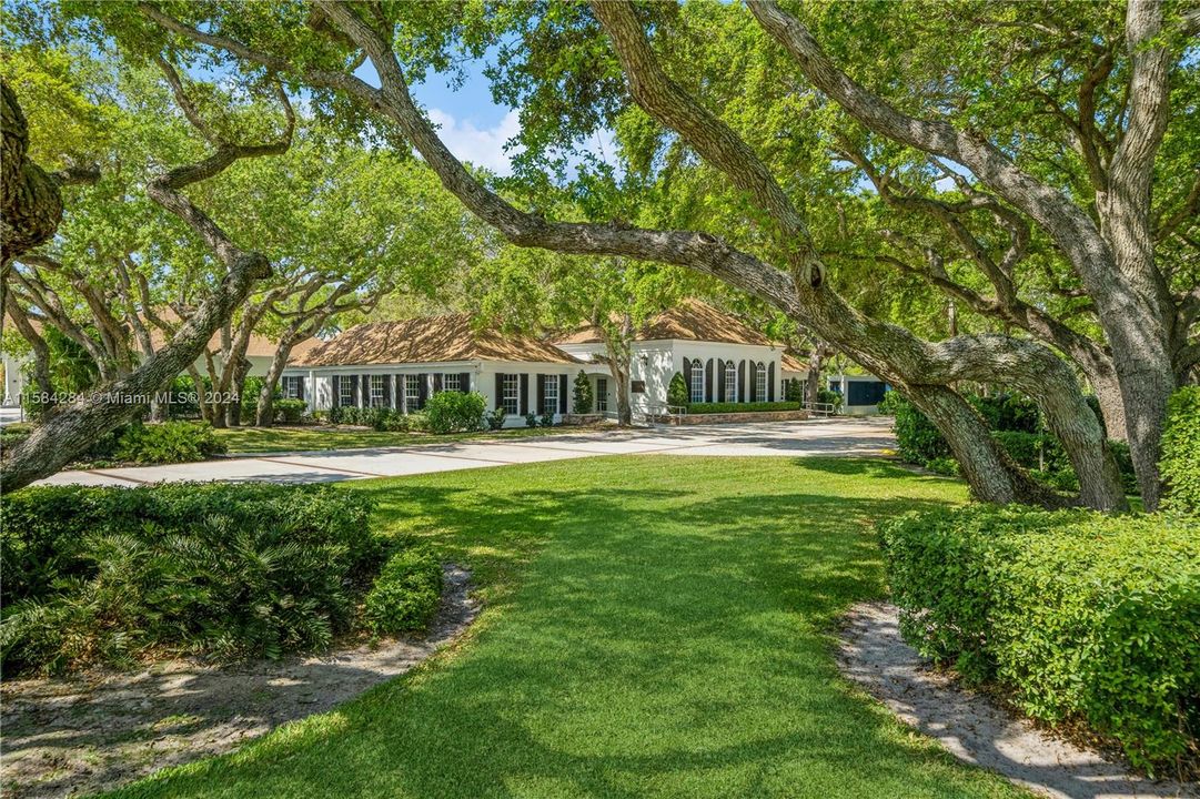 Town hall for Indian River Shores