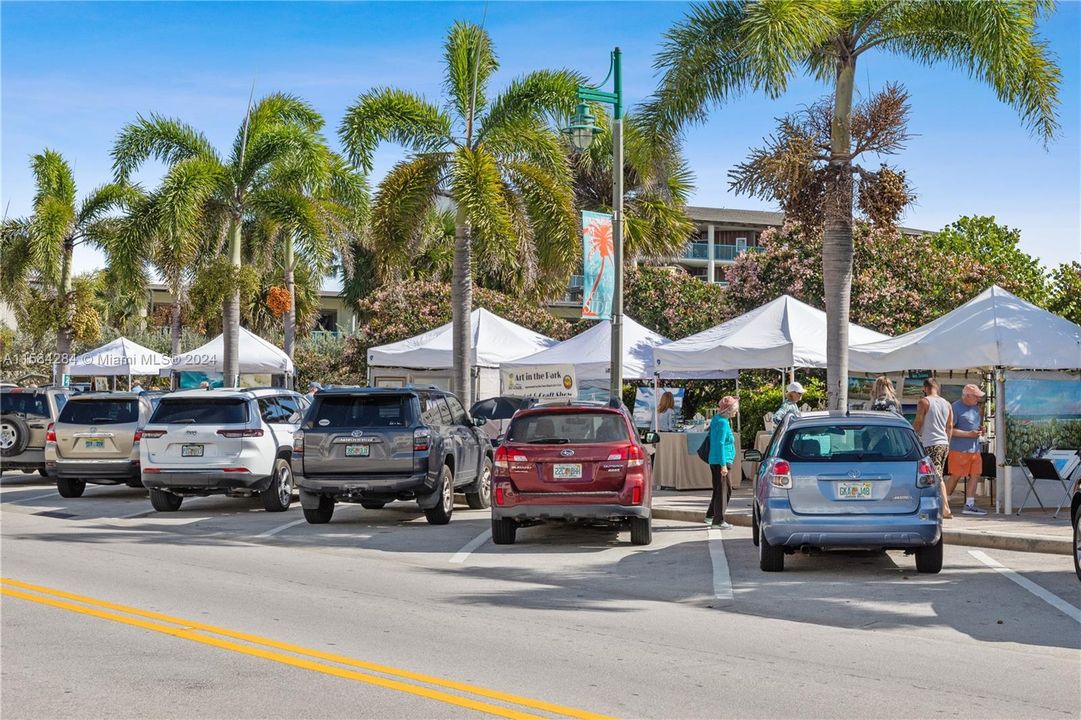 Downtown Ocean Dr. art fair