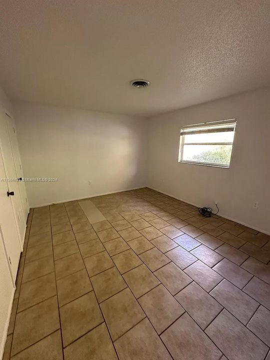 For Rent: $1,450 (1 beds, 1 baths, 0 Square Feet)