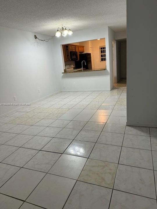 For Rent: $2,750 (3 beds, 2 baths, 1070 Square Feet)
