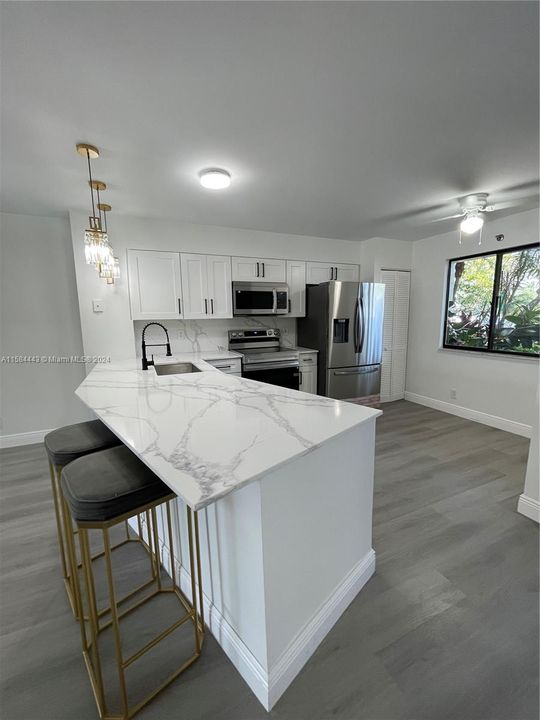 For Sale: $345,868 (2 beds, 2 baths, 1222 Square Feet)