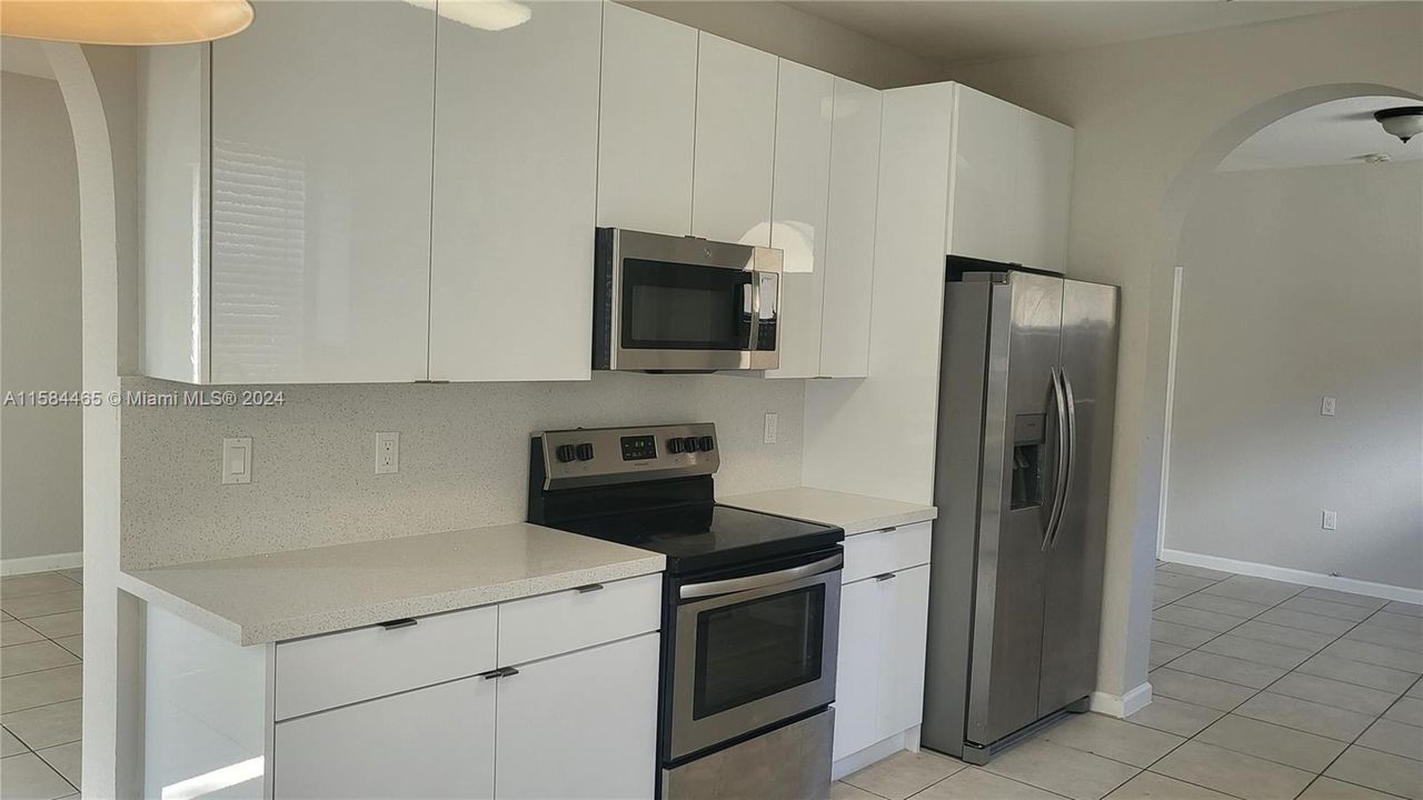 Active With Contract: $3,200 (4 beds, 2 baths, 2150 Square Feet)