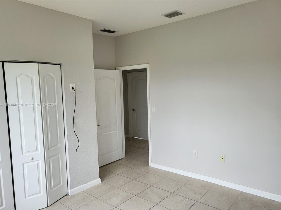 Active With Contract: $3,200 (4 beds, 2 baths, 2150 Square Feet)