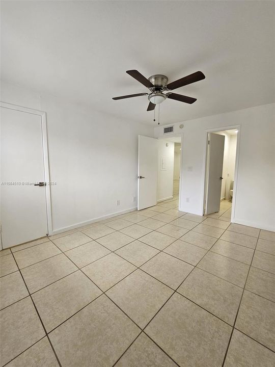 For Rent: $2,100 (2 beds, 2 baths, 900 Square Feet)