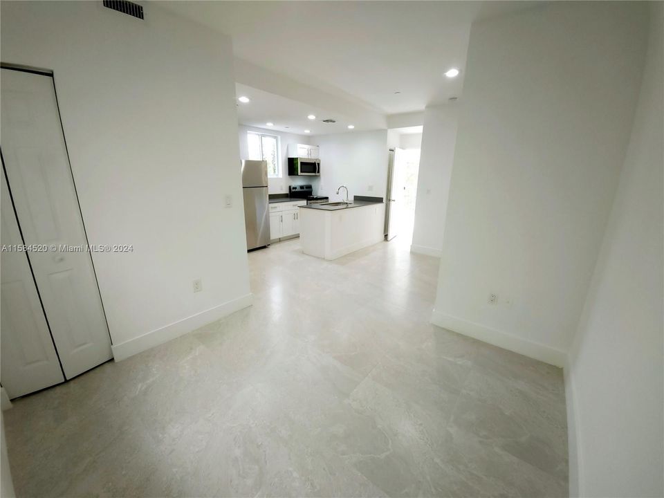 For Rent: $2,350 (1 beds, 2 baths, 0 Square Feet)