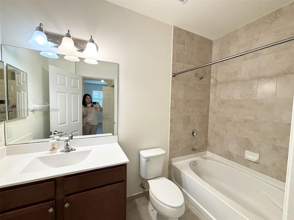 最近租的: $3,100 (3 贝兹, 2 浴室, 1280 平方英尺)