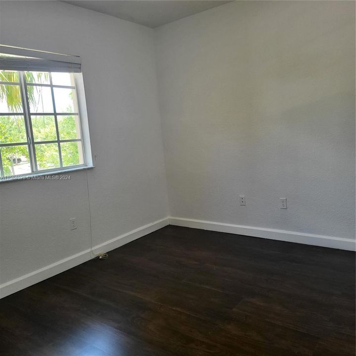 Active With Contract: $2,700 (3 beds, 2 baths, 1504 Square Feet)